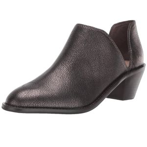 Kelsi dagger keenest slip on booties